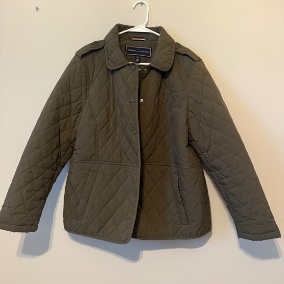 Tommy Hilfiger Jackets & Blazers - Tommy Hilfiger Quilted Jacket / Size L